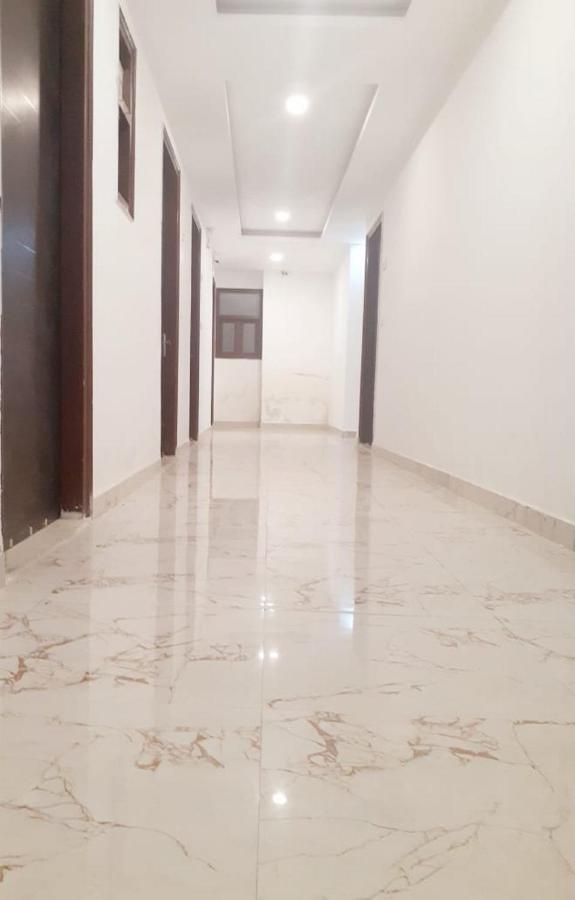 Hotel The Westend Green New Delhi Exterior photo